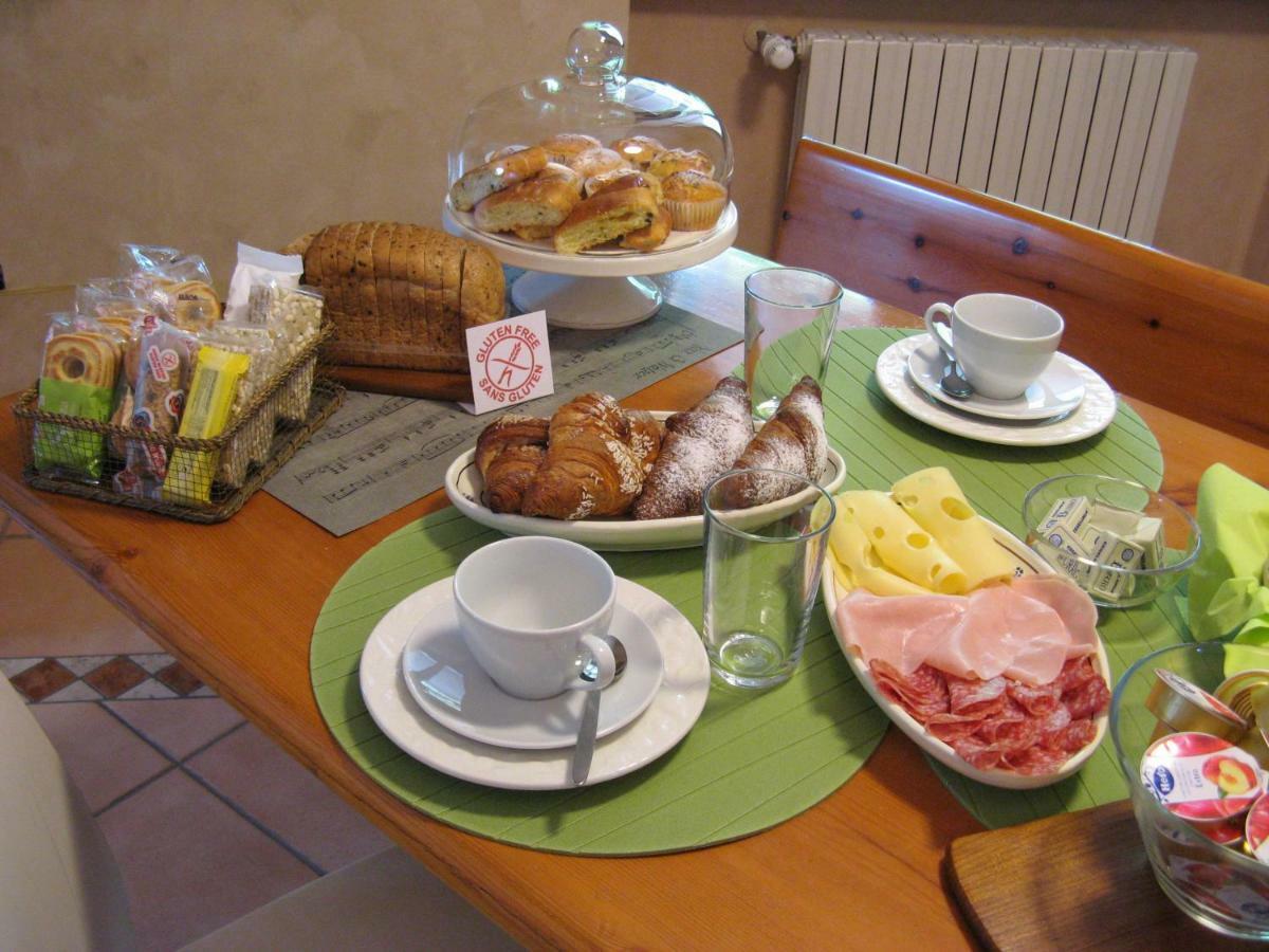 B&B Family House Franciacorta Corte Franca Luaran gambar