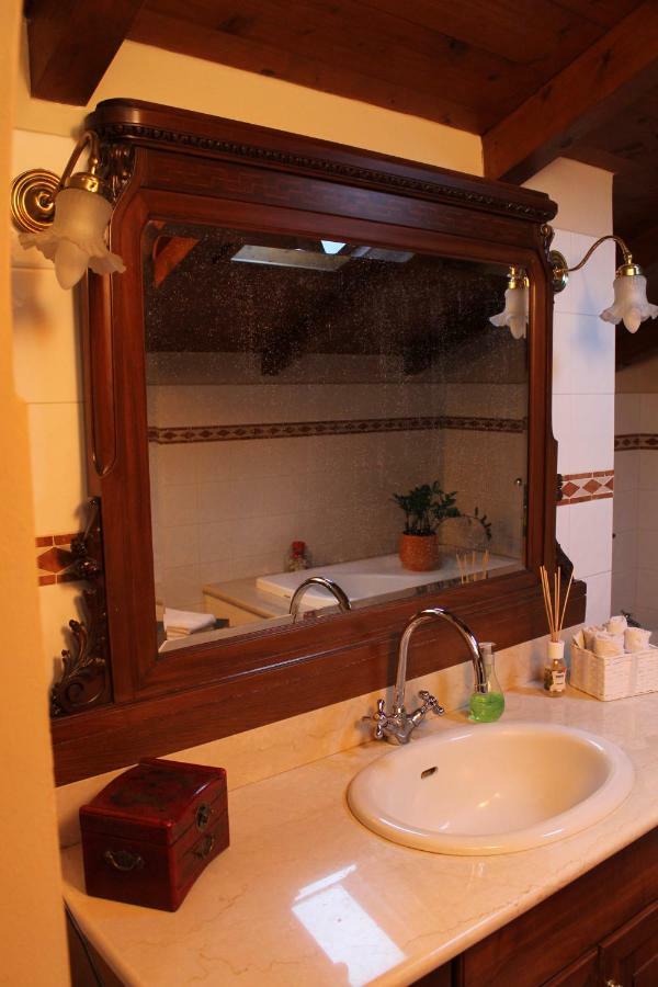 B&B Family House Franciacorta Corte Franca Luaran gambar